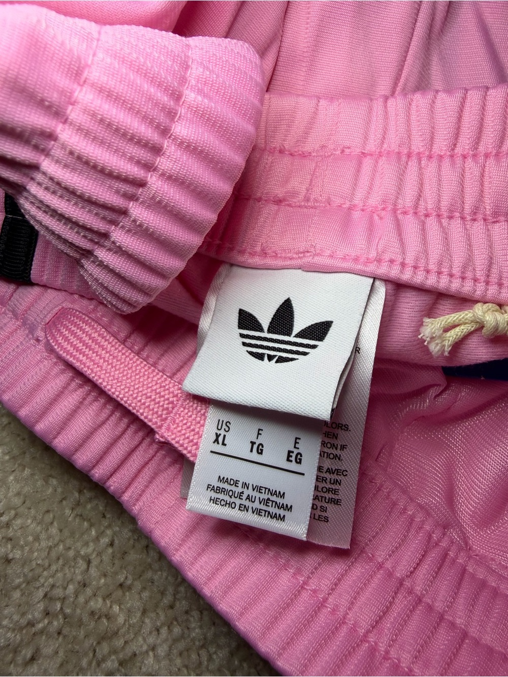 NWT adidas Girls' Wide Leg Firebird
Track Pants Sz XL - Picture 4 of 4